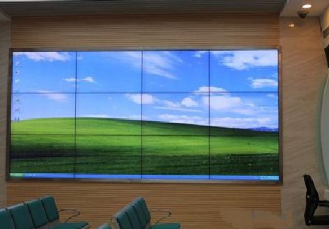 新郑液晶拼接屏的另类用法。